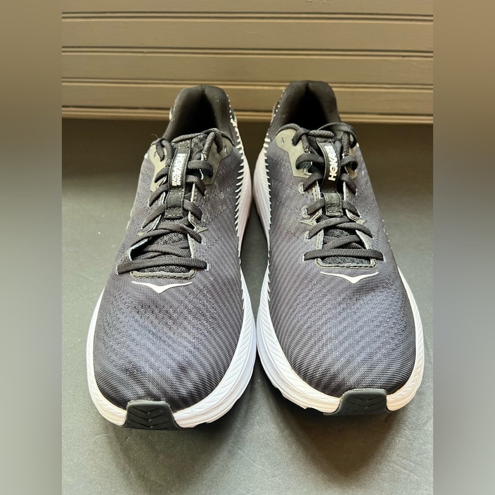 Hoka one one Men's rincon 2 Black and White Athletic Shoes size 11.5 - Picture 3 of 9